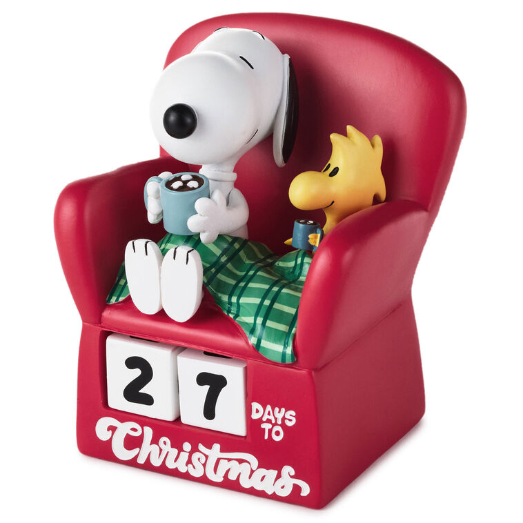 Peanuts Cozy Snoopy Christmas Countdown Calendar