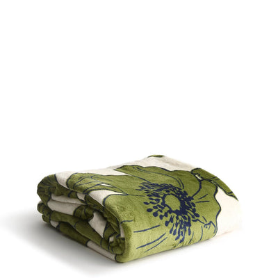 Vera Bradley Plush Throw Blanket in Scattered Anemones Seedpearl, ultra-soft 100% polyester with floral design, ideal for cozy lounging or home décor.
