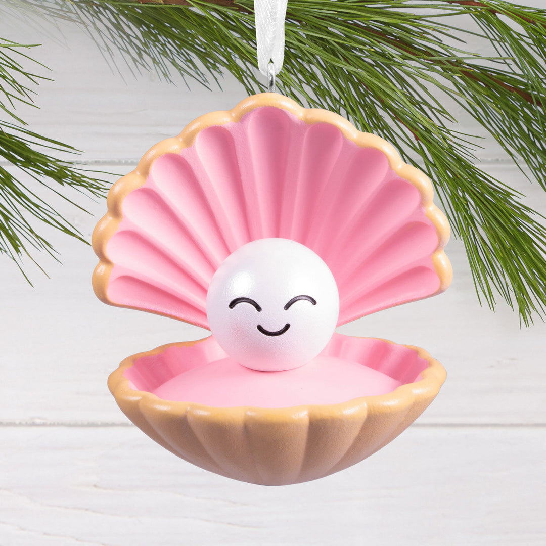 Hallmark　オーナメント Oyster With Pearl Hallmark Ornament – Banner's Hallmark