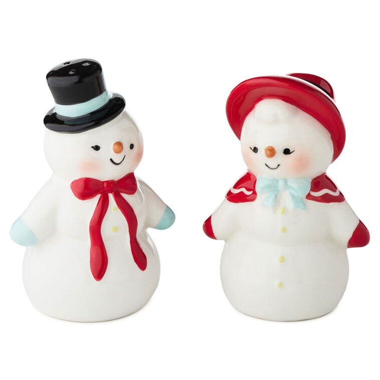 Sculpted Snow People Salt and Pepper Shakers, Set of 2