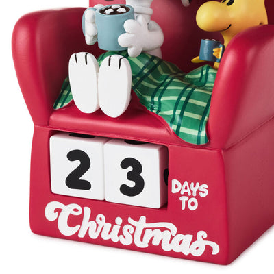 Peanuts Cozy Snoopy Christmas Countdown Calendar