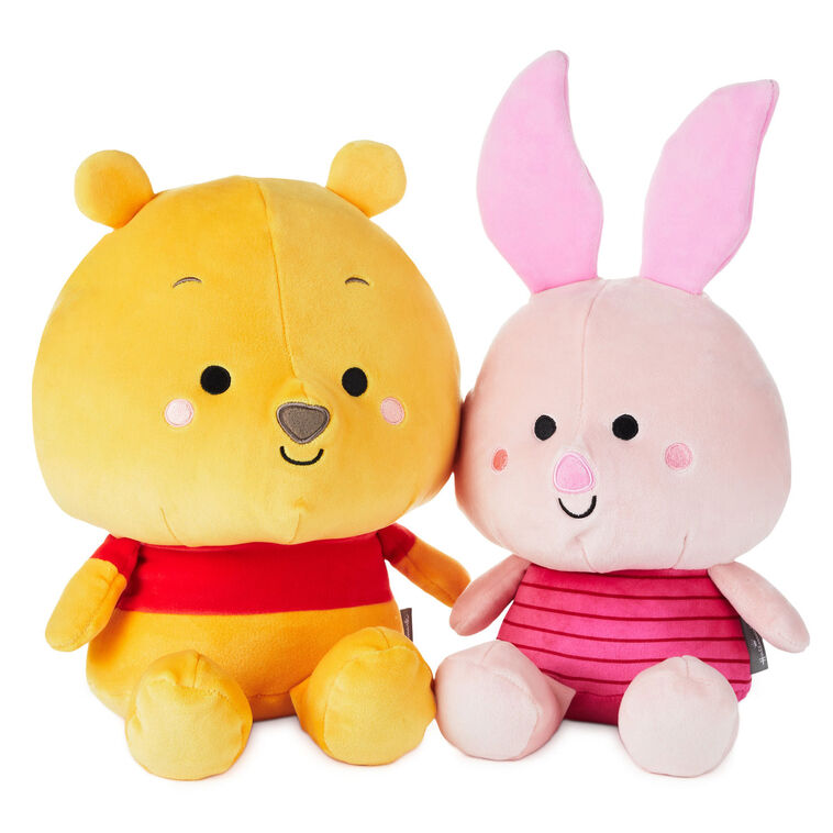 Large plush Disney Winnie the Pooh and Piglet with magnets, soft fabric and embroidered features.
