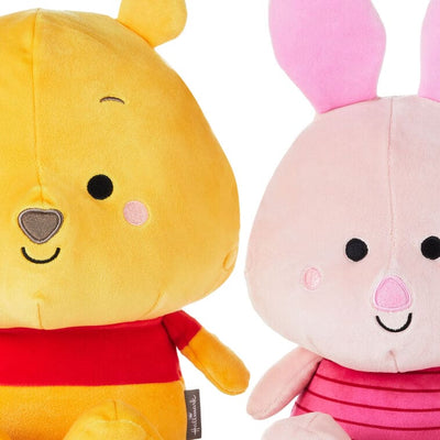 Large plush Disney Winnie the Pooh and Piglet with magnets, soft fabric and embroidered features.
