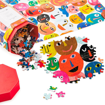 Share Smiles 550-Piece Jigsaw Puzzle
