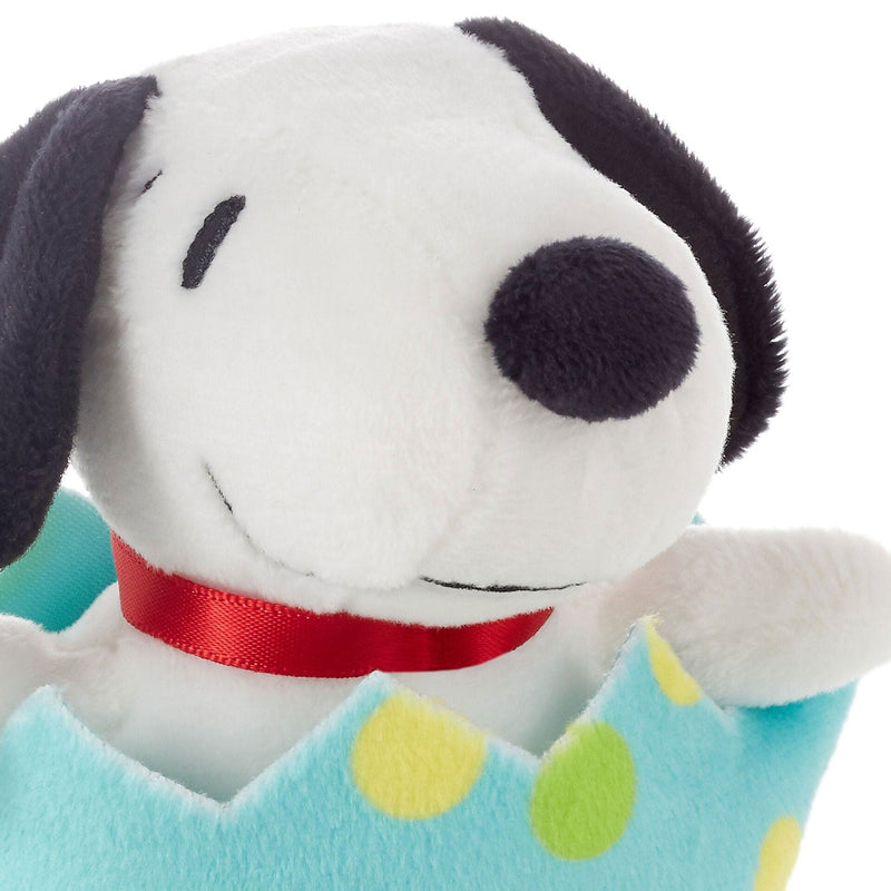 Peanuts Zip-Along Snoopy in Egg Easter Plush, 4"
