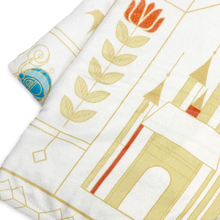 Disney Princess fleece throw blanket with castles from Cinderella, Beauty and the Beast, Aladdin, and  , 50x60 inches.
