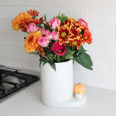 Kitchen countertop organizer for utensils