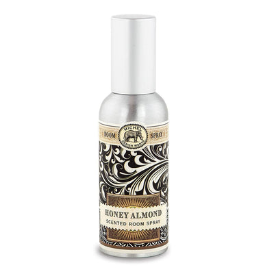 The classic Honey Almond scent features sweet almonds muddled with cherry, vanilla, and honey.
